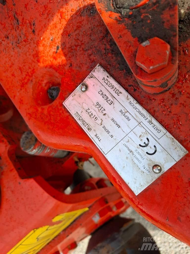 Kuhn Vari-Master 123 Apverčiamieji plūgai