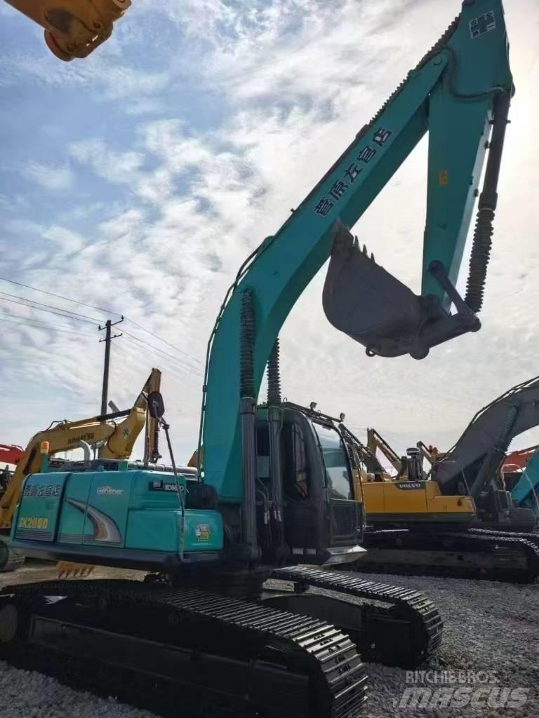 Kobelco SK 200 Vikšriniai ekskavatoriai
