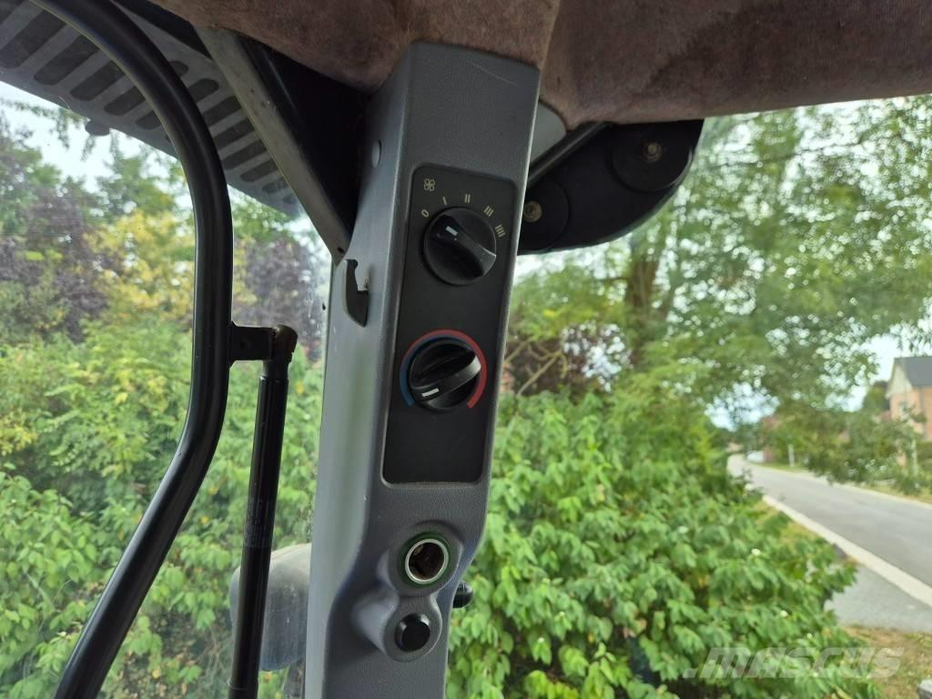 New Holland TS 100 A Traktoriai