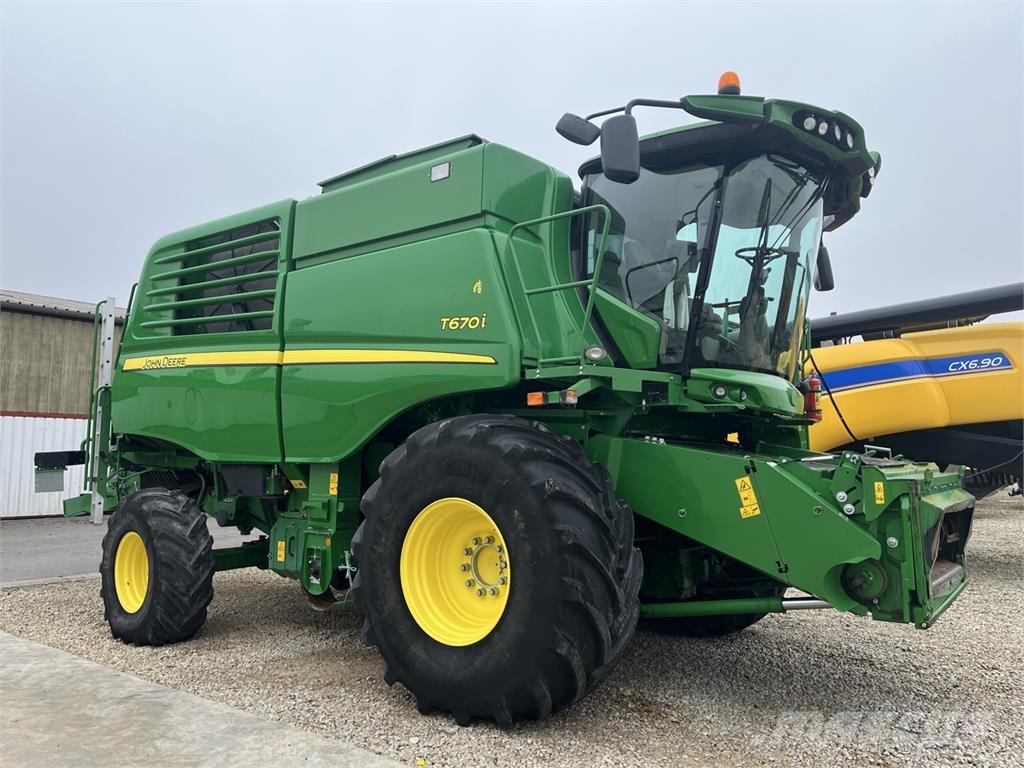 John Deere T670i Derliaus nuėmimo kombainai