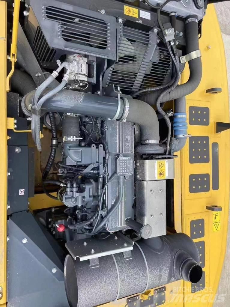 CAT 336D2L Vidutinės galios ekskavatoriai 7-12 t