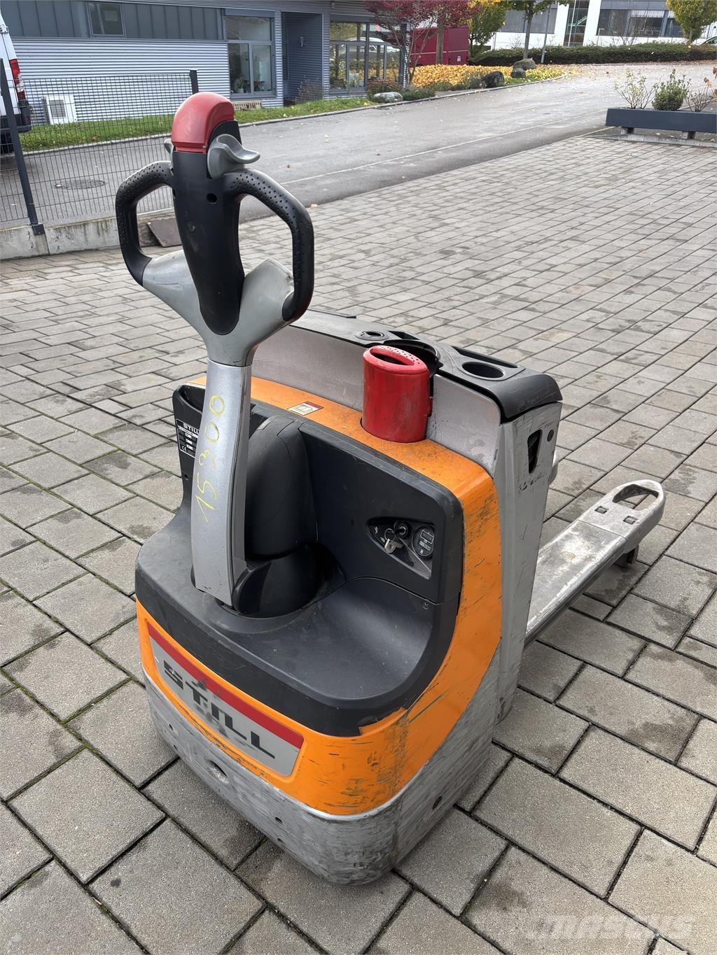 Still EXU16 Rankiniai vėžimėliai