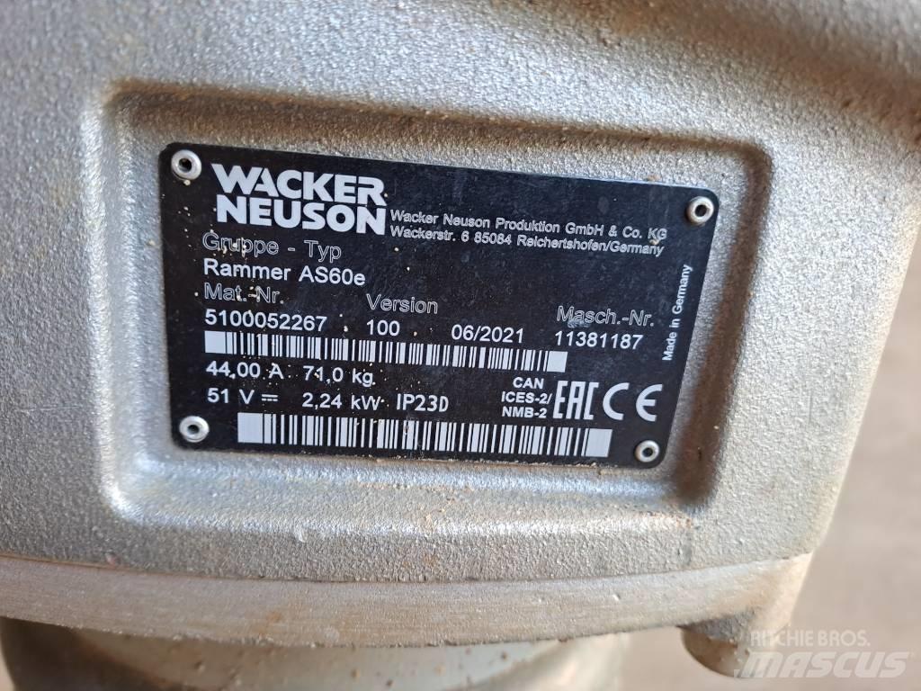Wacker Neuson AS60e Plūktuvai