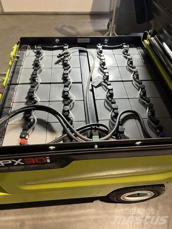 Clark EPX30i Elektriniai šakiniai krautuvai