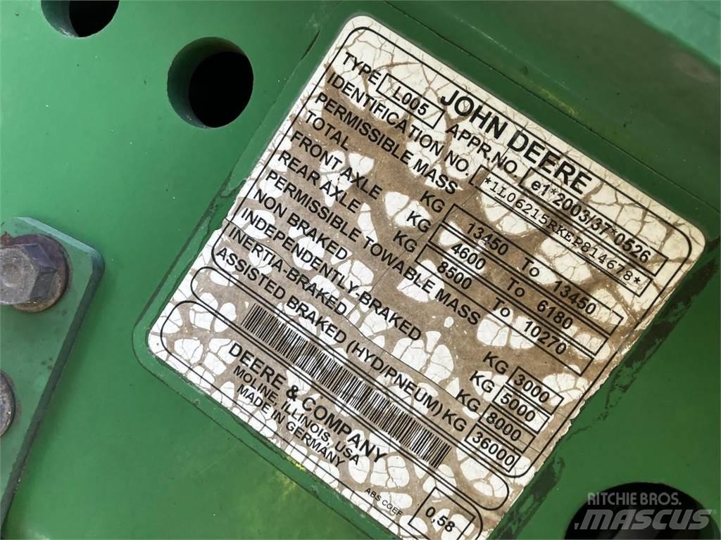 John Deere 6215R Traktoriai