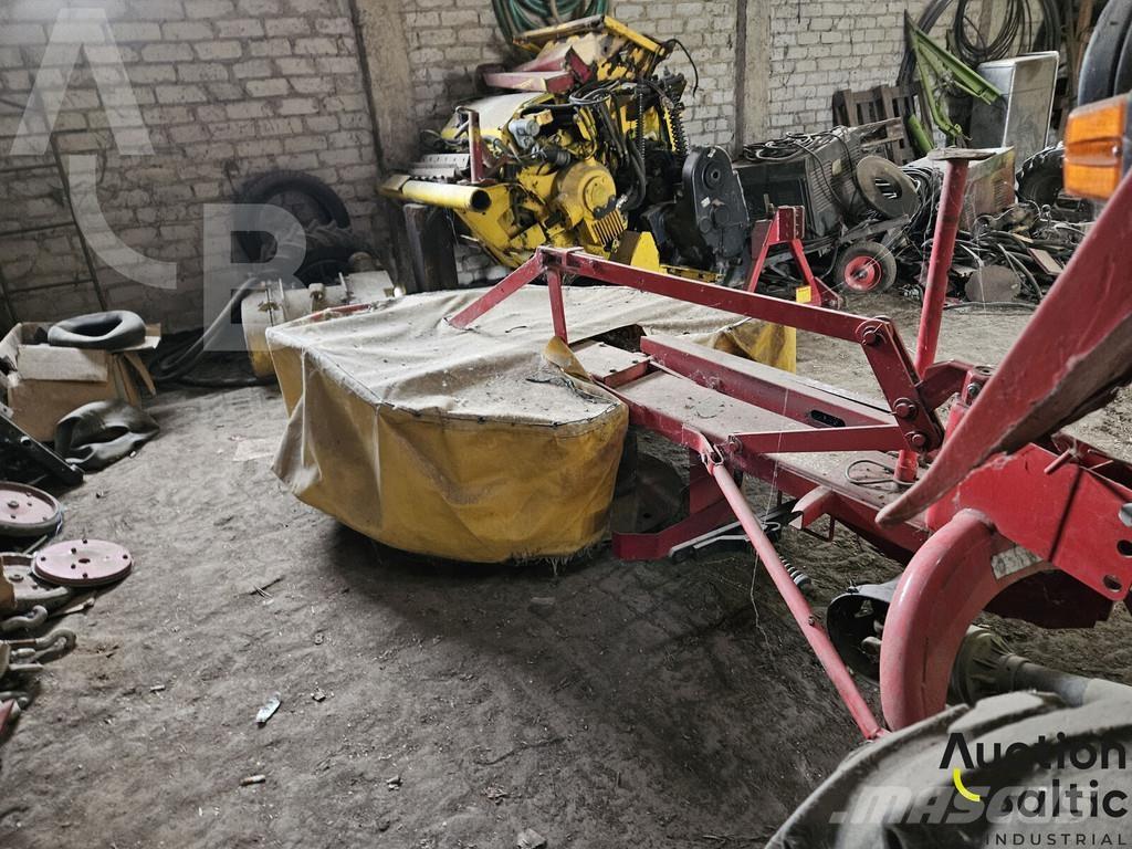  Onbekend T-25A Traktoriai