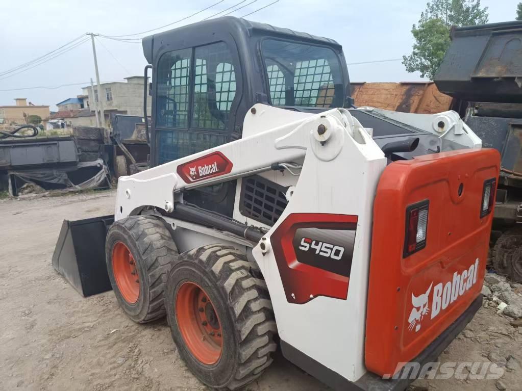Bobcat S 450 Krautuvai su šoniniu pasukimu