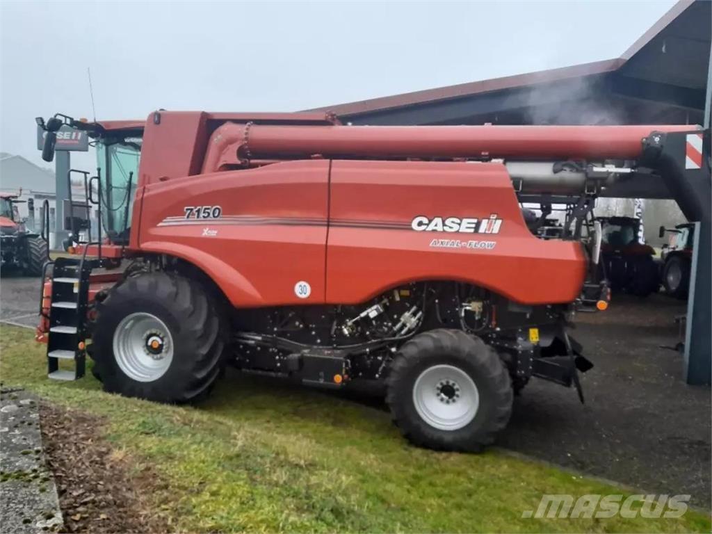 Case IH 7150 AF Derliaus nuėmimo kombainai