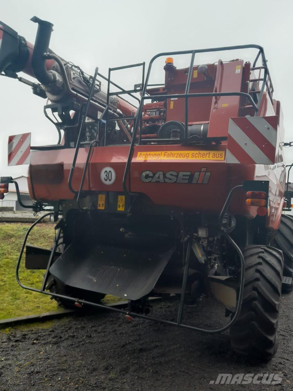 Case IH 7150 AF Derliaus nuėmimo kombainai