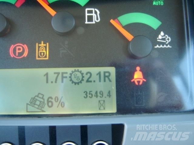 CAT D 4 K 2 XL Vikšriniai ekskavatoriai