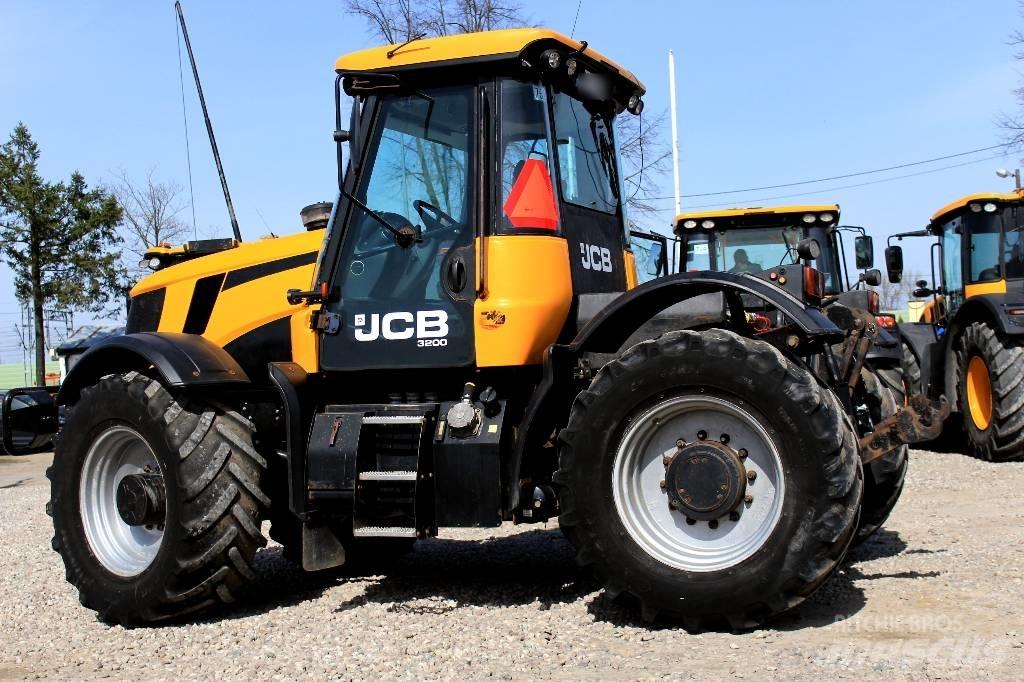 JCB Fastrac 3200 Traktoriai