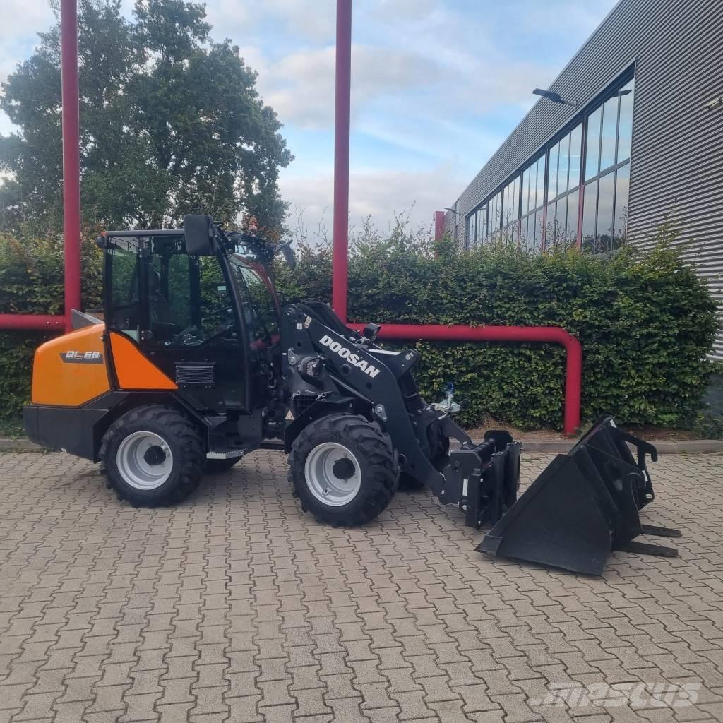 Doosan DL60 Naudoti ratiniai krautuvai