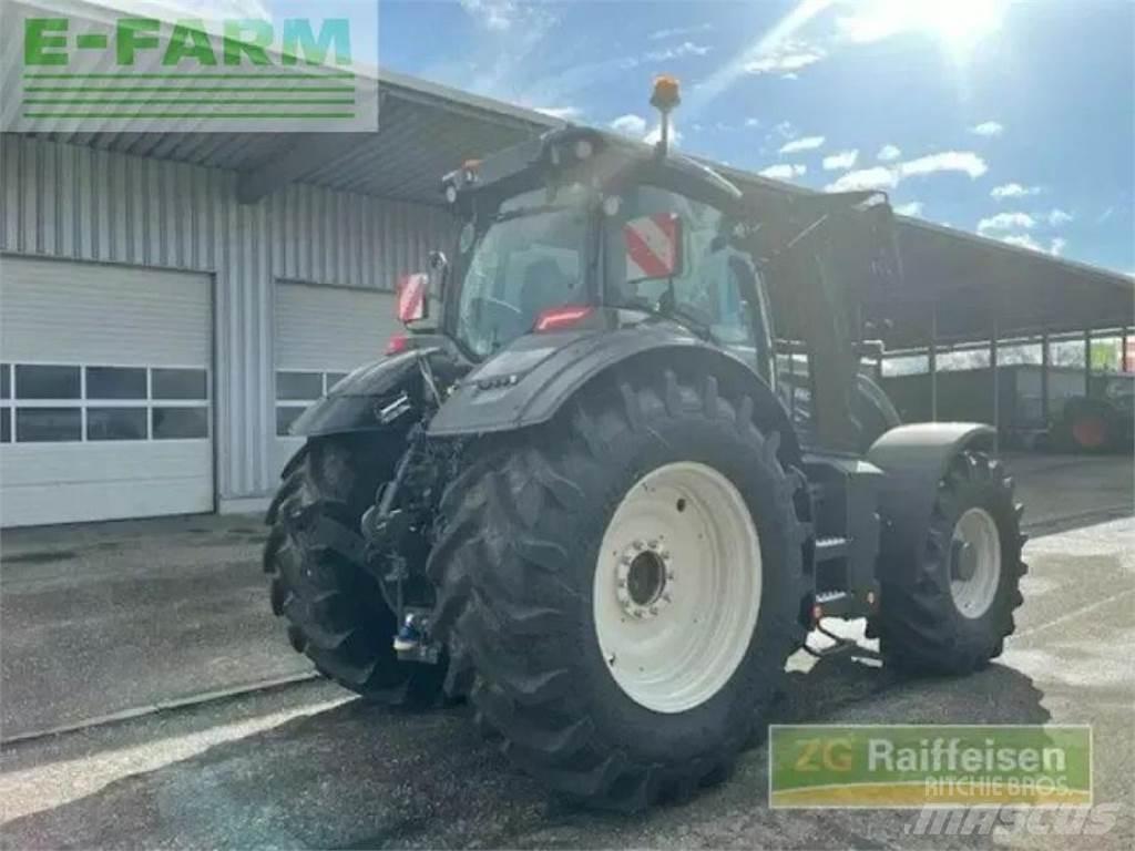 Valtra q245 Traktoriai