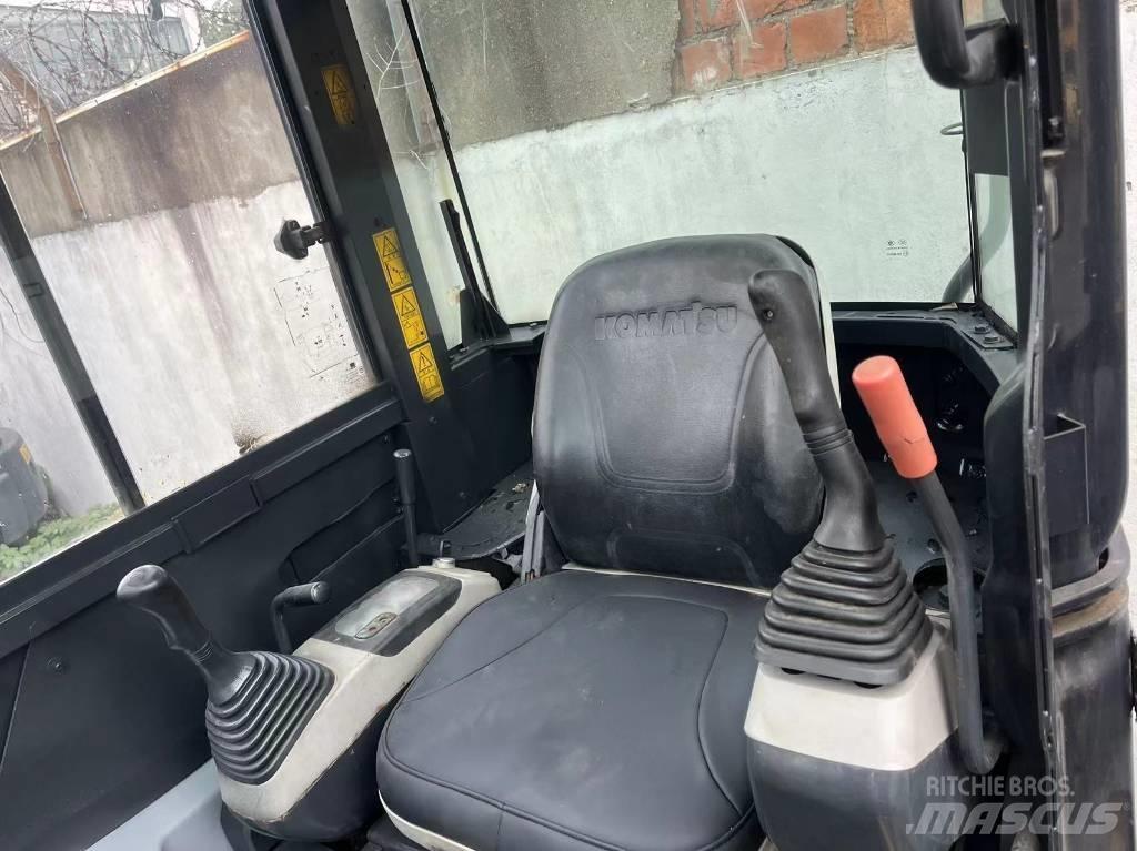 Komatsu PC 40 MR-2 Vikšriniai ekskavatoriai