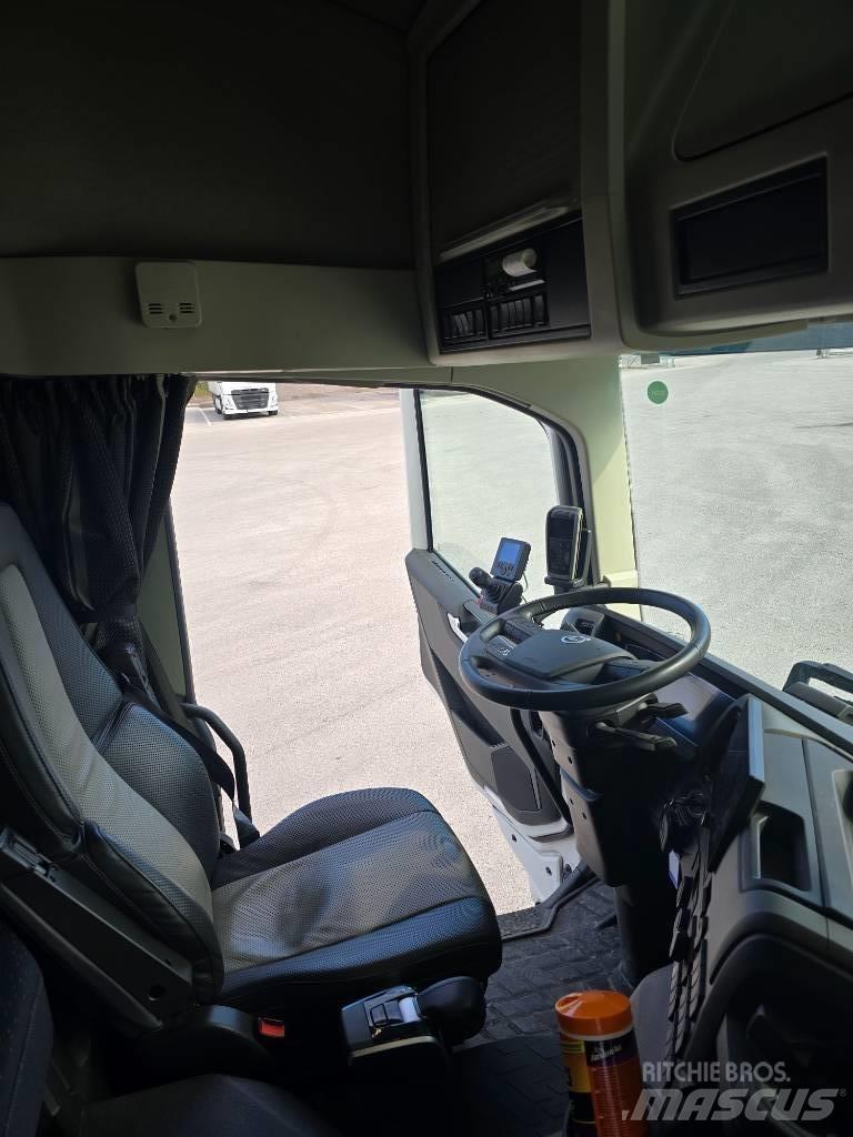 Volvo FM Electric Sunkvežimiai su keliamuoju kabliu