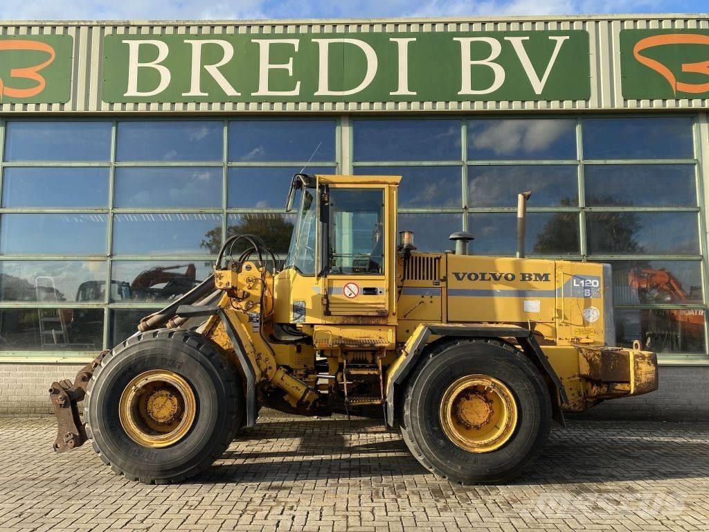 Volvo BM L 120 B Naudoti ratiniai krautuvai
