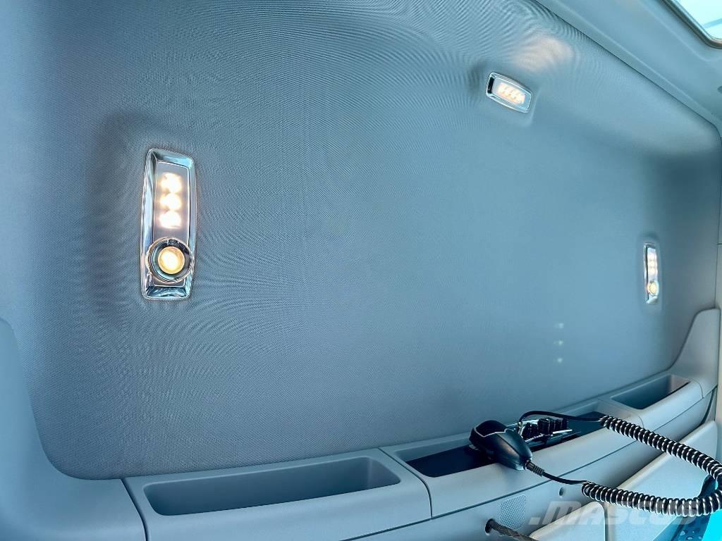 Kenworth T880 Naudoti vilkikai