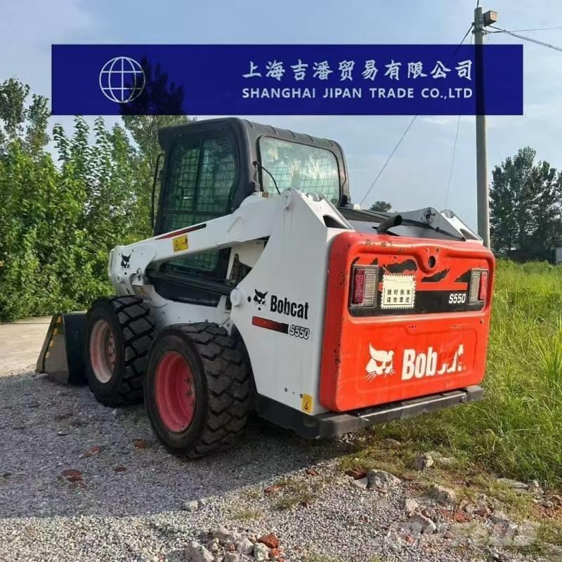 Bobcat S 550 Krautuvai su šoniniu pasukimu