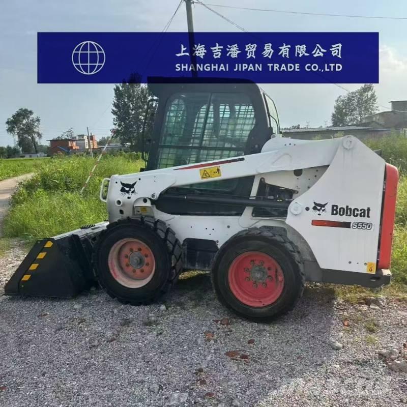 Bobcat S 550 Krautuvai su šoniniu pasukimu
