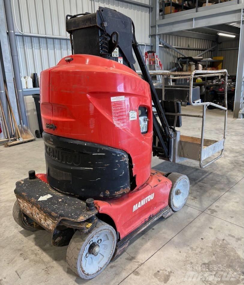 Manitou 100 VJR Vertikalūs stiebiniai keltuvai