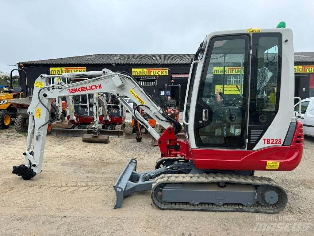 Takeuchi TB228 Mini ekskavatoriai < 7 t
