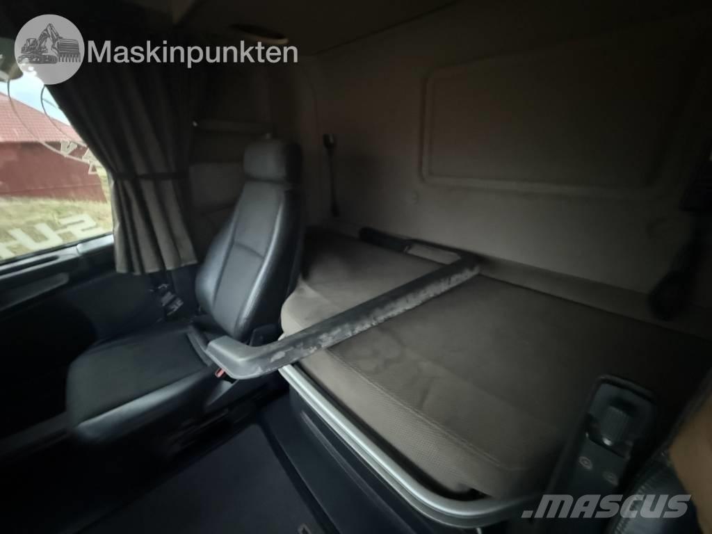 Scania R 580 Sunkvežimiai su dengtu kėbulu