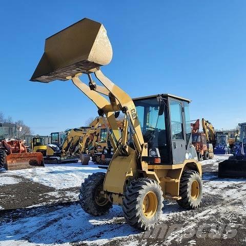 CAT 901B Naudoti ratiniai krautuvai