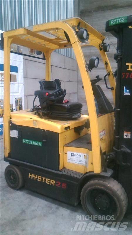 Hyster E 2.5 XN Elektriniai šakiniai krautuvai