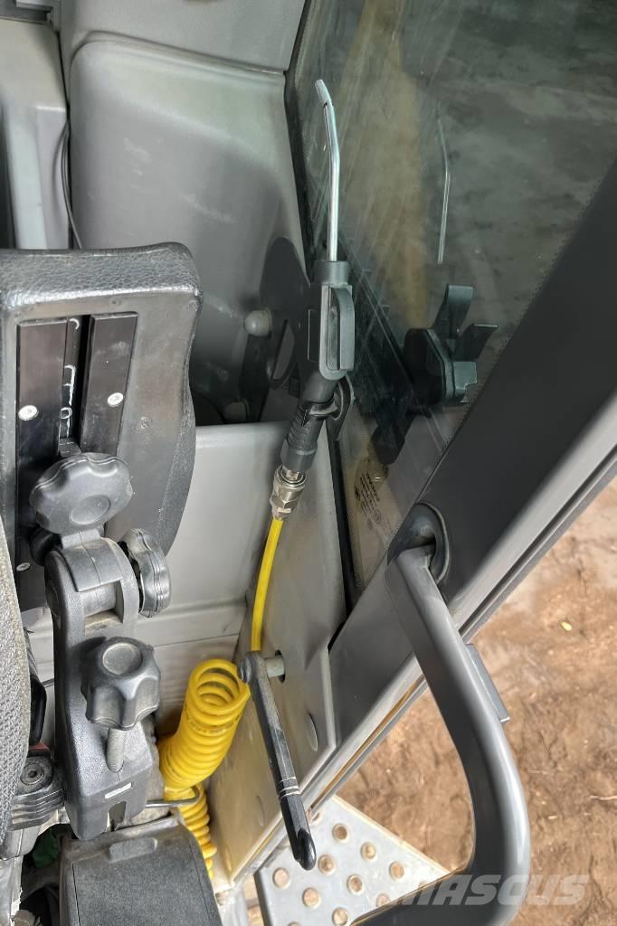 Volvo EC 300 EL Vikšriniai ekskavatoriai