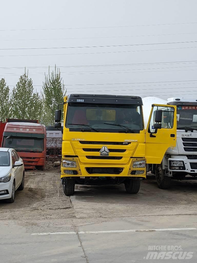 Howo 371 Savivarčių priekabų vilkikai