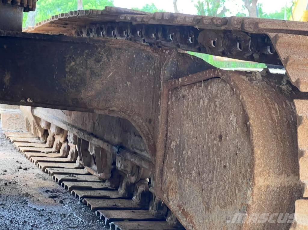 CAT 320 C Vikšriniai ekskavatoriai