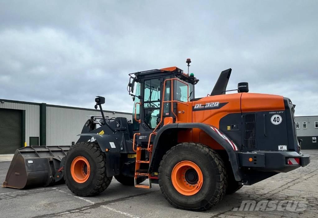 Doosan DL 320-7 Naudoti ratiniai krautuvai