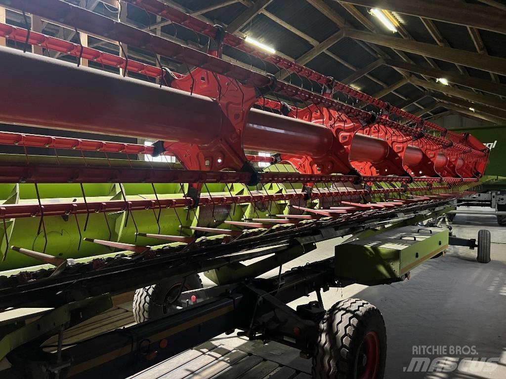 CLAAS Lexion 6800 Derliaus nuėmimo kombainai