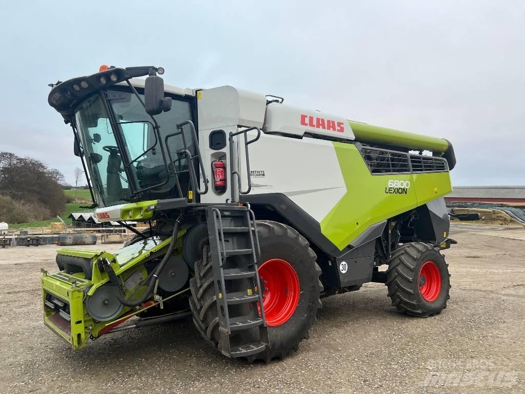CLAAS Lexion 6800 Derliaus nuėmimo kombainai