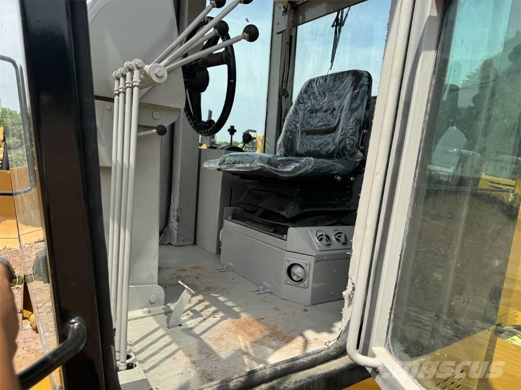 CAT 140 G Greideriai