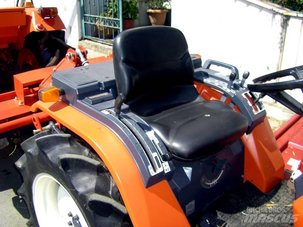 Kubota ASTE A-17 4wd Traktoriai