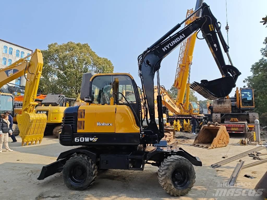 Hyundai 60W-9 Ratiniai ekskavatoriai