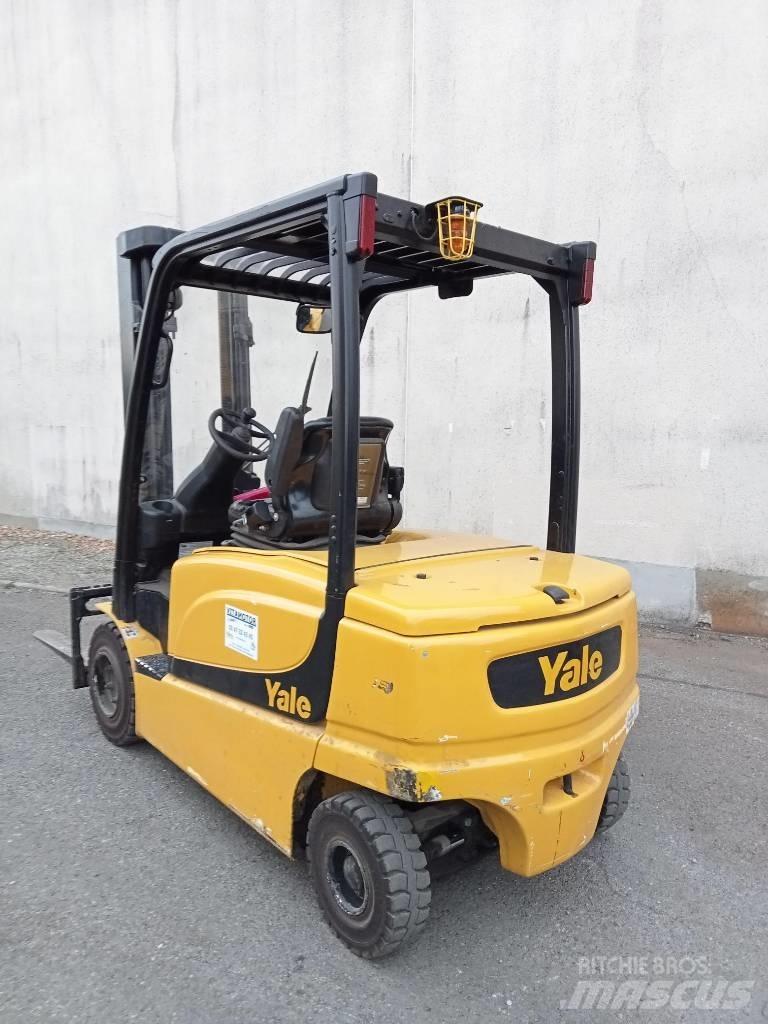 Yale ERP35 Elektriniai šakiniai krautuvai