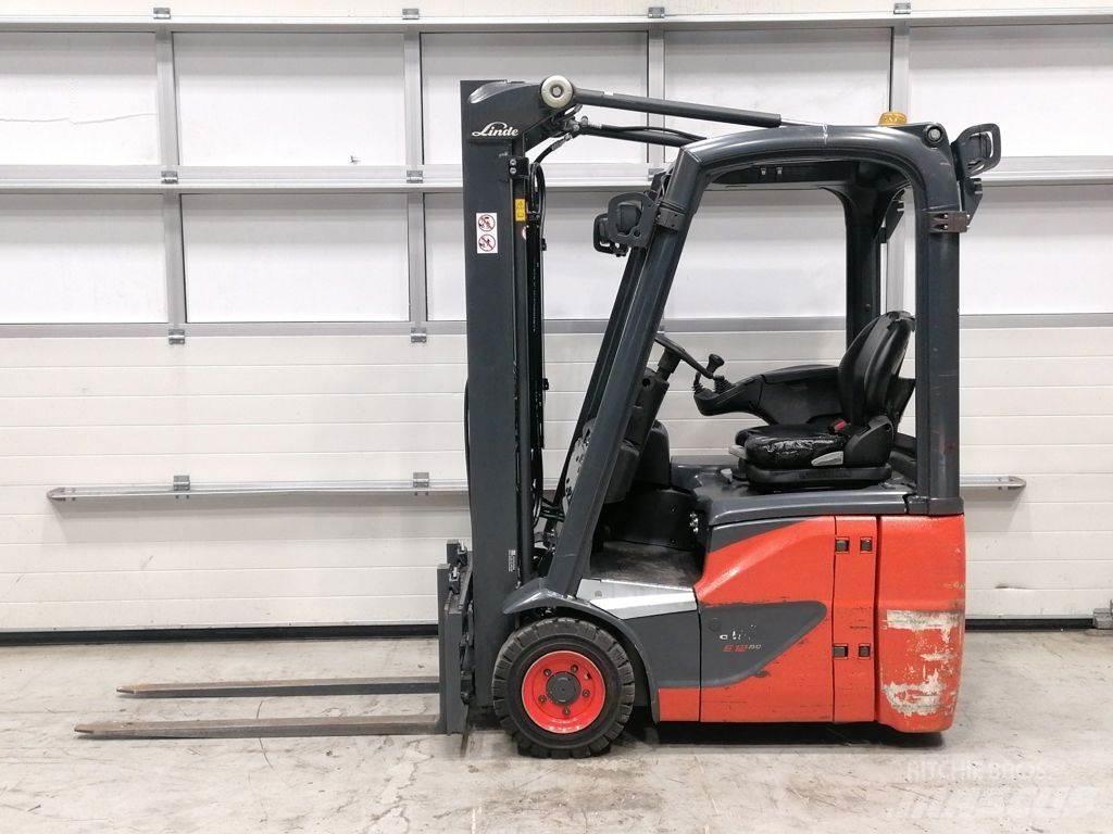 Linde E12-02 Elektriniai šakiniai krautuvai