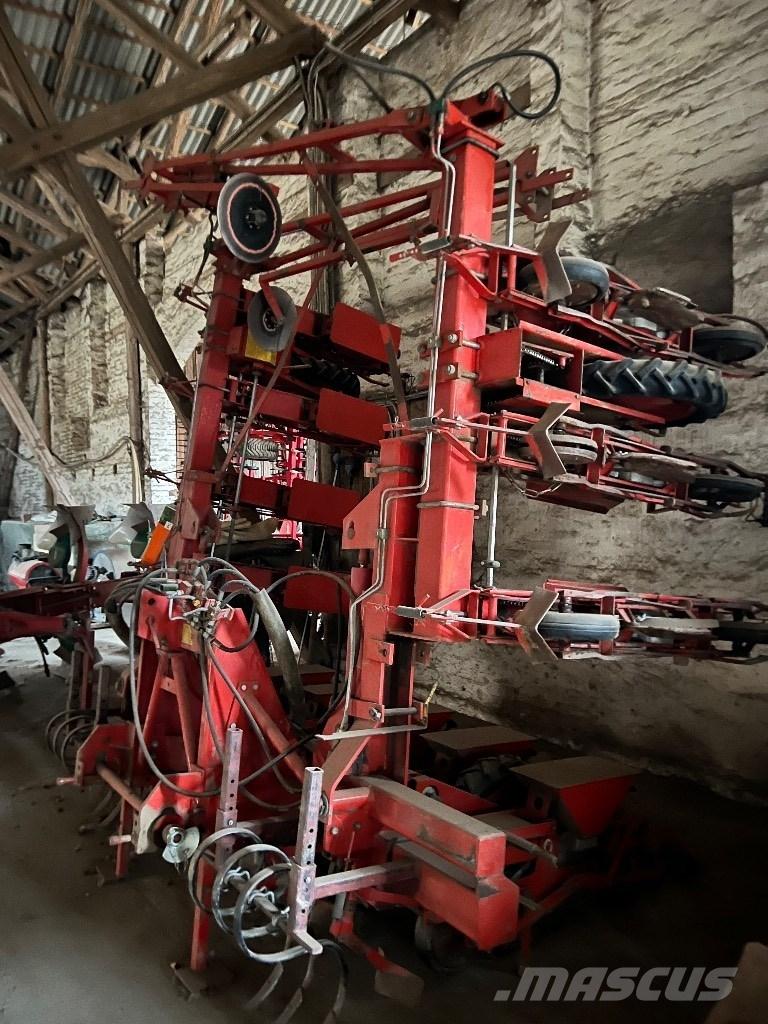 Becker 12 R Tiksli sėjimo technika