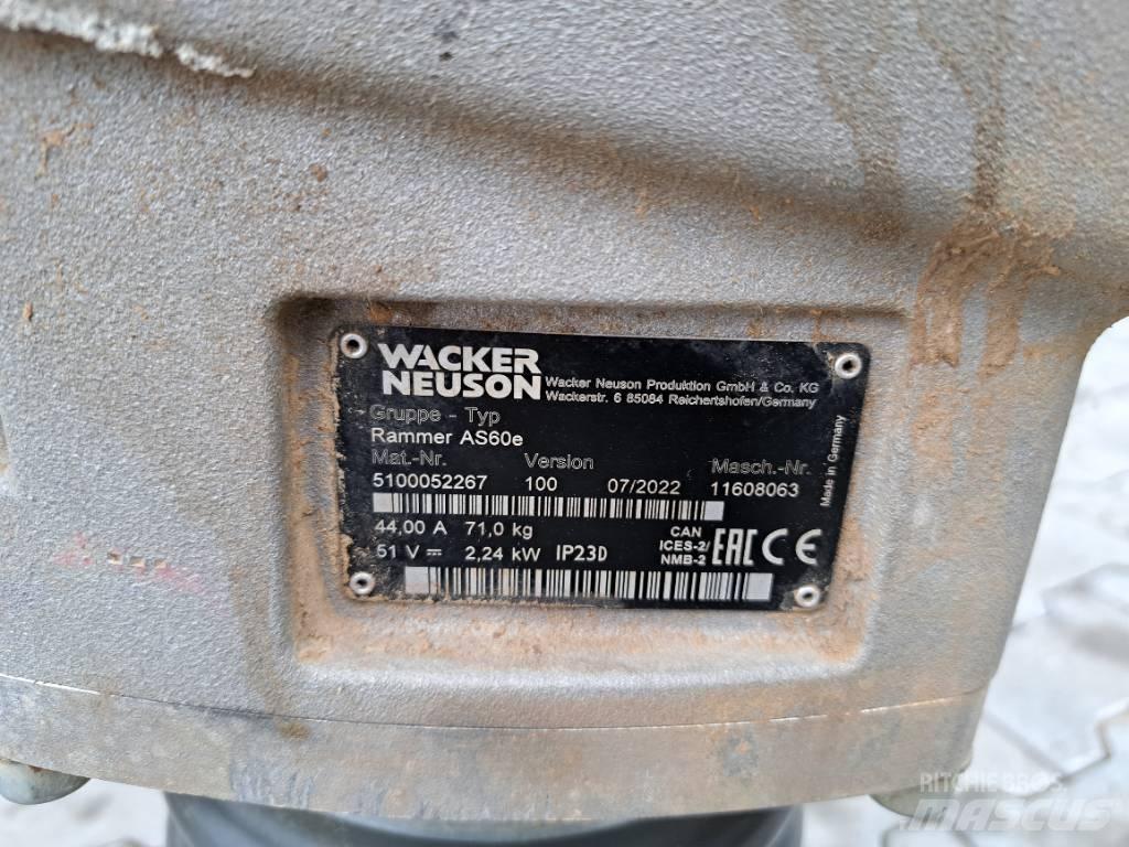 Wacker Neuson AS60e Plūktuvai