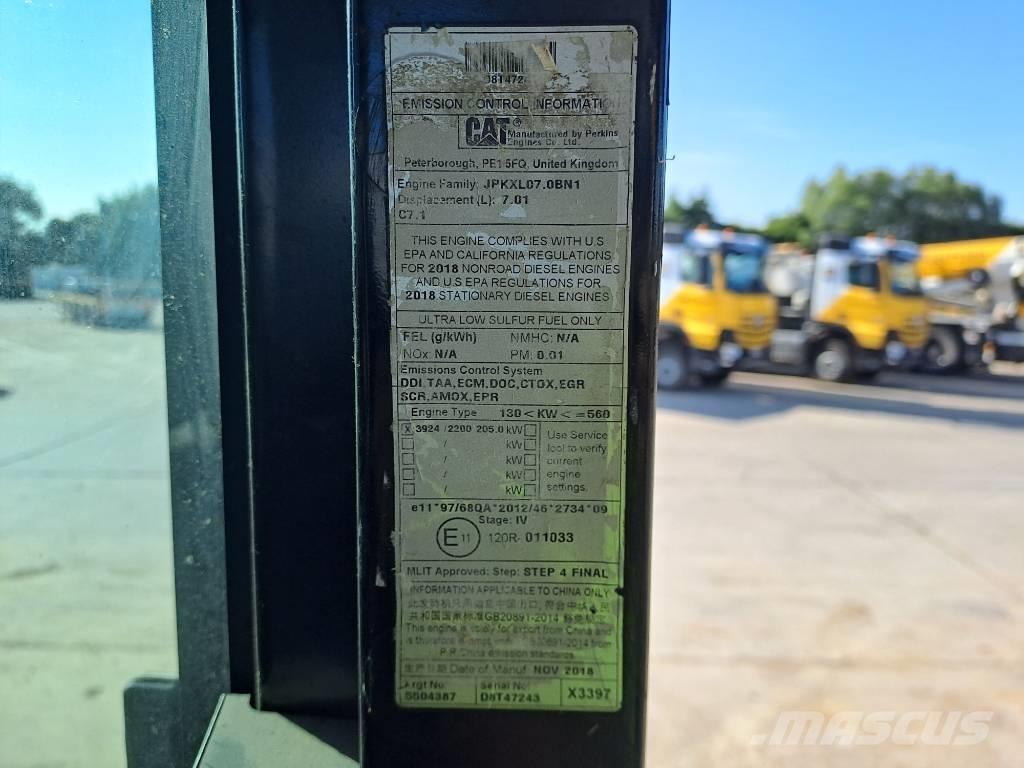 CAT 330 NG Vikšriniai ekskavatoriai