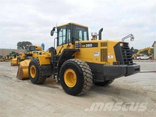 Komatsu WA 380-6 Naudoti ratiniai krautuvai