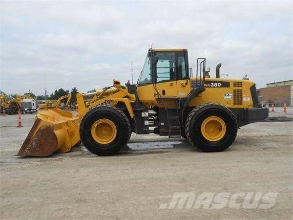 Komatsu WA 380-6 Naudoti ratiniai krautuvai
