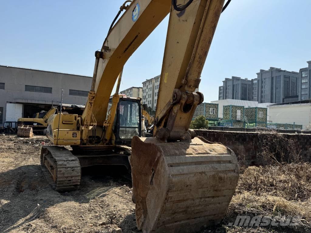 CAT 330 C Vikšriniai ekskavatoriai