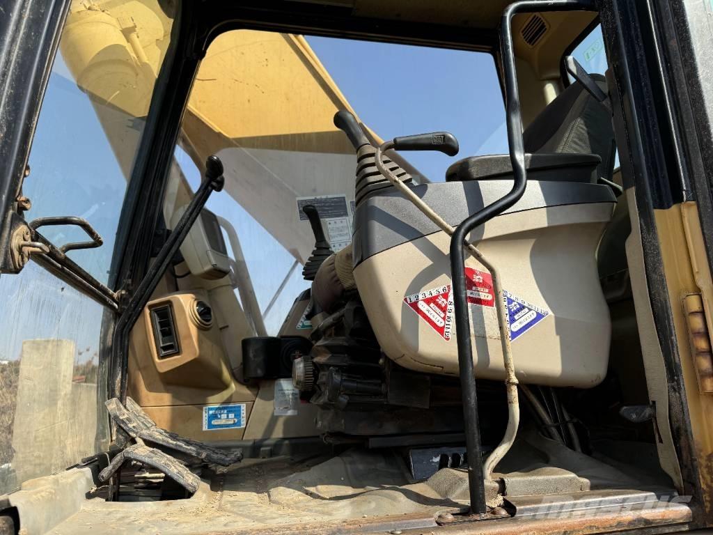 CAT 330 C Vikšriniai ekskavatoriai