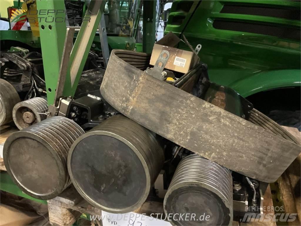 John Deere 9700i Pašarų kombainai