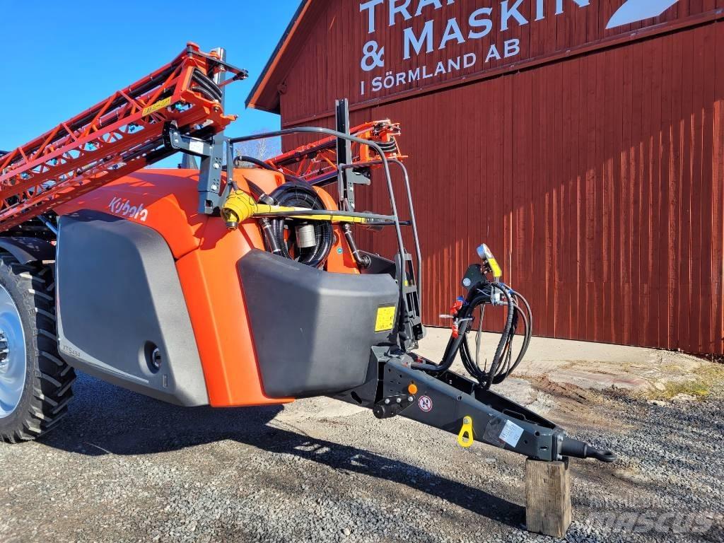 Kubota XTS 4 Prikabinami purkštuvai