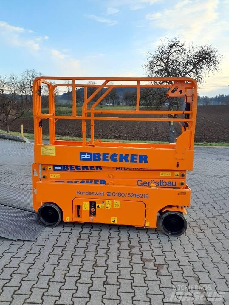 JCB S2032E (02304) Žirkliniai keltuvai