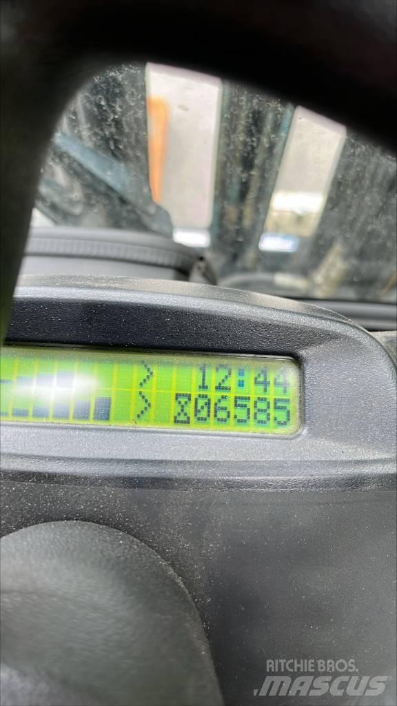 Yale GDP 35 VX Dyzeliniai krautuvai